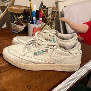 Reebok shoes size 8 1/2